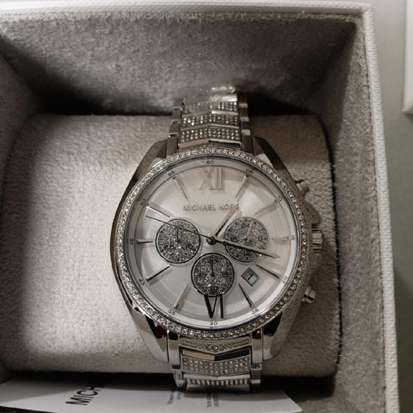 Michael Kors watch - Picture 2 of 7